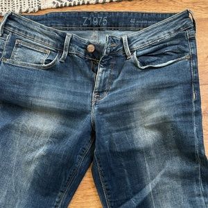 Zara jeans size 30/8, mid rise skinny fit